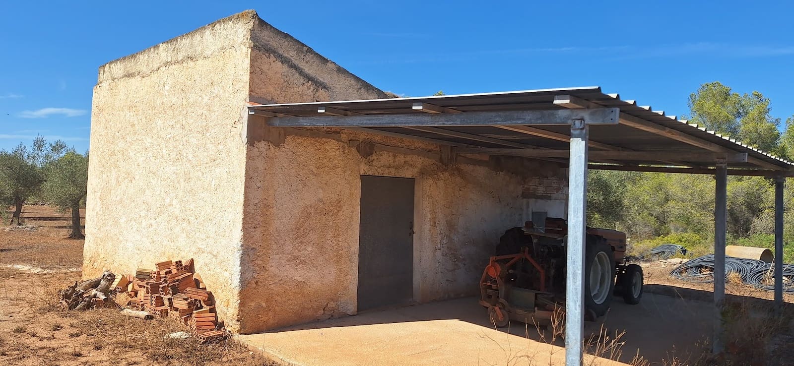 Finka/Dom wiejski na sprzedaż w Ginestar - 74 000 € (Ref: 8479948)