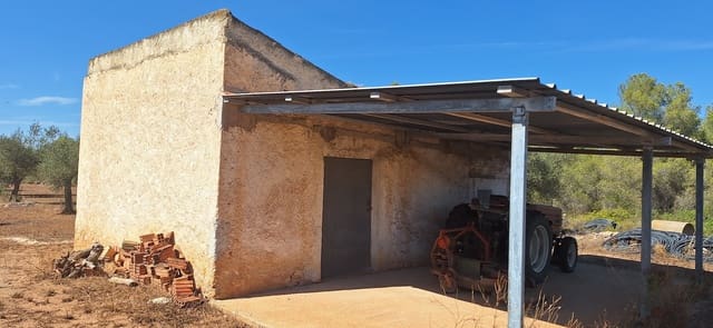 Finca/Country House for sale in Ginestar - € 74,000 (Ref: 8479948)