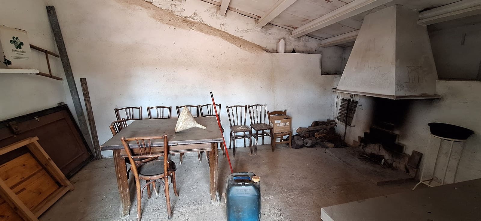 Finka/Dom wiejski na sprzedaż w Ginestar - 74 000 € (Ref: 8479948)