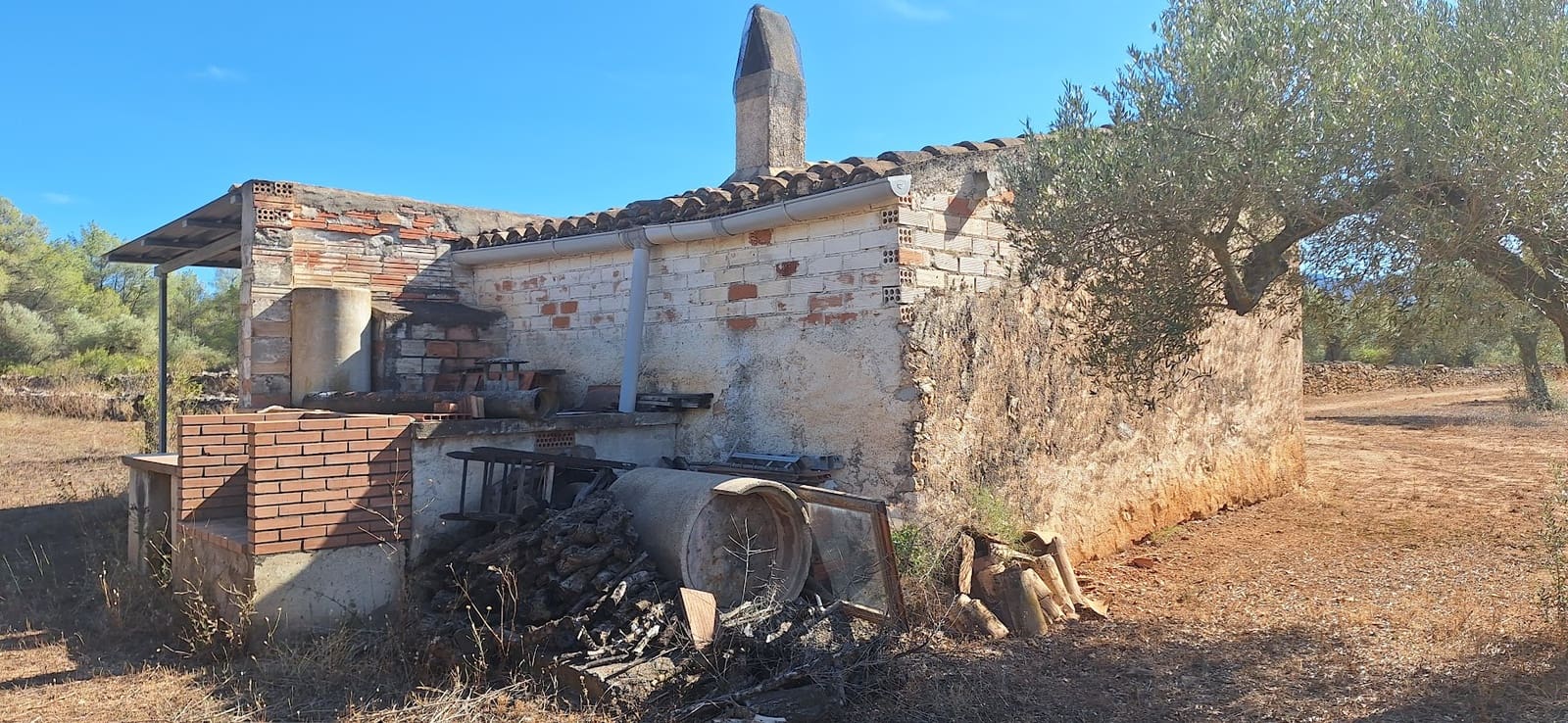 Finka/Dom wiejski na sprzedaż w Ginestar - 74 000 € (Ref: 8479948)