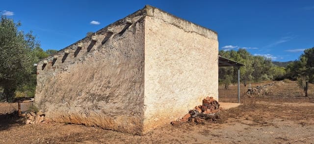 Finca/Country House for sale in Ginestar - € 74,000 (Ref: 8479948)