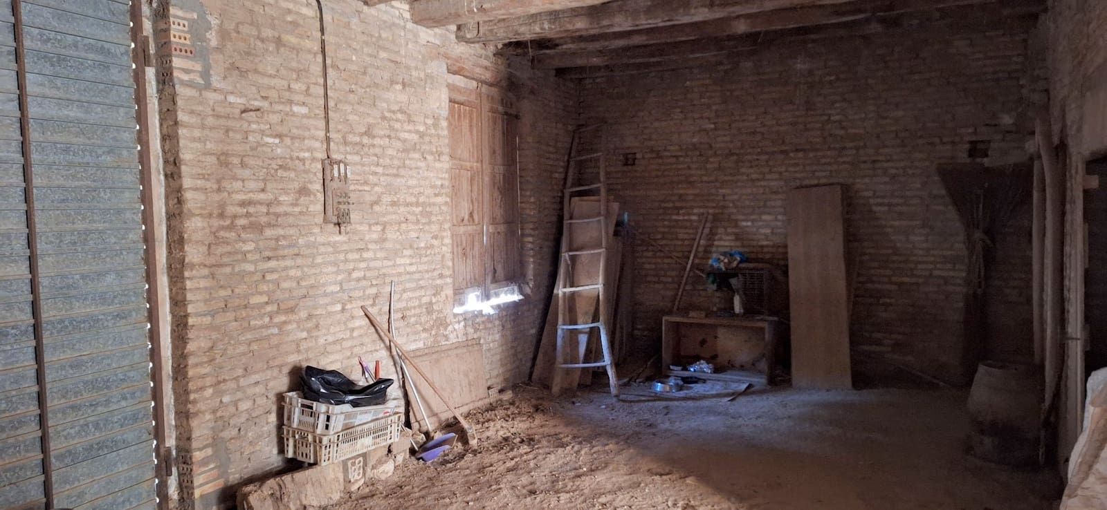 Byhus til salg i Ginestar med garage - € 82.000 (Ref: 8754007)