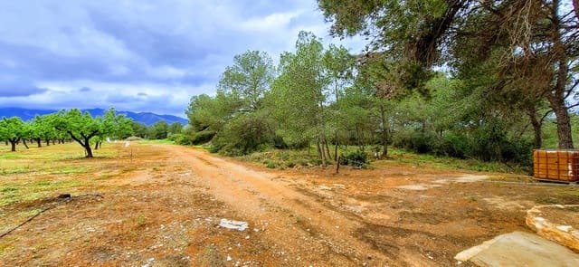 Finca/Herregård til salgs i Ginestar - € 110 000 (Ref: 8911984)