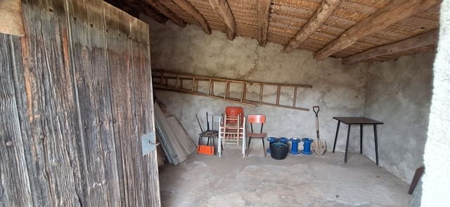 Finca/Herregård til salgs i Ginestar - € 36 000 (Ref: 8940959)