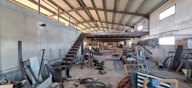 3 chambre Finca/Maison de Campagne à vendre à Ginestar - 210 000 € (Ref: 9623211)