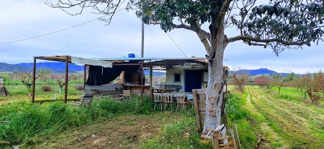 Finca/Herregård til salgs i Ginestar - € 39 000 (Ref: 9672414)