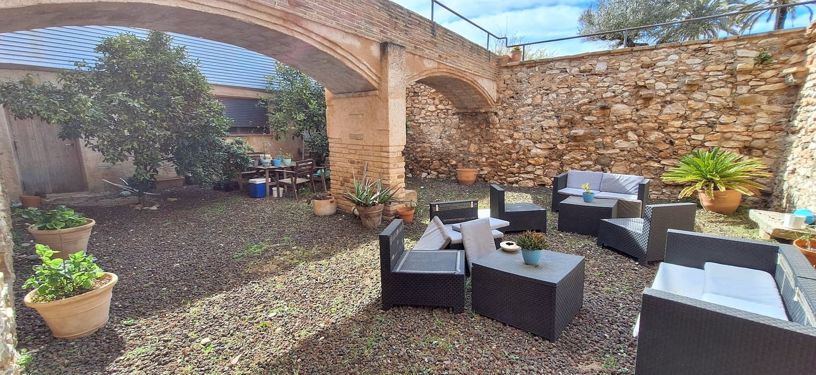 8 chambre Hôtel à vendre à Benissanet avec piscine - 690 000 € (Ref: 9737210)