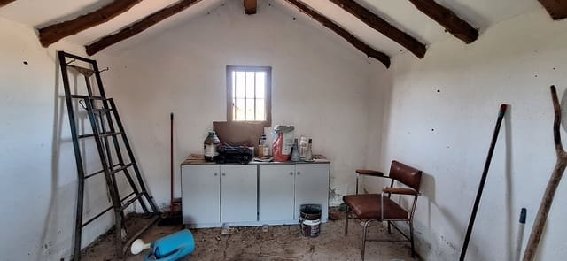 Finca/Country House for sale in Ginestar - € 17,000 (Ref: 9737241)