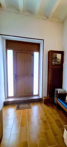 5 slaapkamer Huis te koop in Ginestar met garage - € 215.000 (Ref: 9776858)