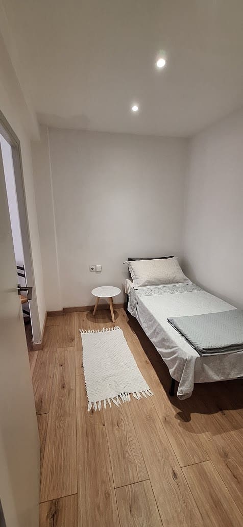 5 slaapkamer Huis te koop in Ginestar met garage - € 215.000 (Ref: 9776858)