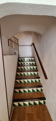 5 slaapkamer Huis te koop in Ginestar met garage - € 215.000 (Ref: 9776858)