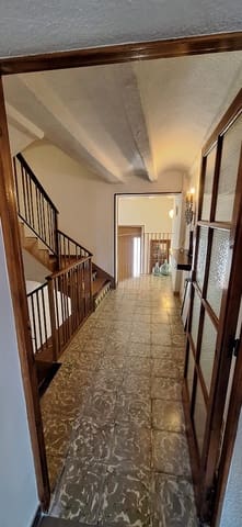 5 slaapkamer Huis te koop in Ginestar met garage - € 215.000 (Ref: 9776858)