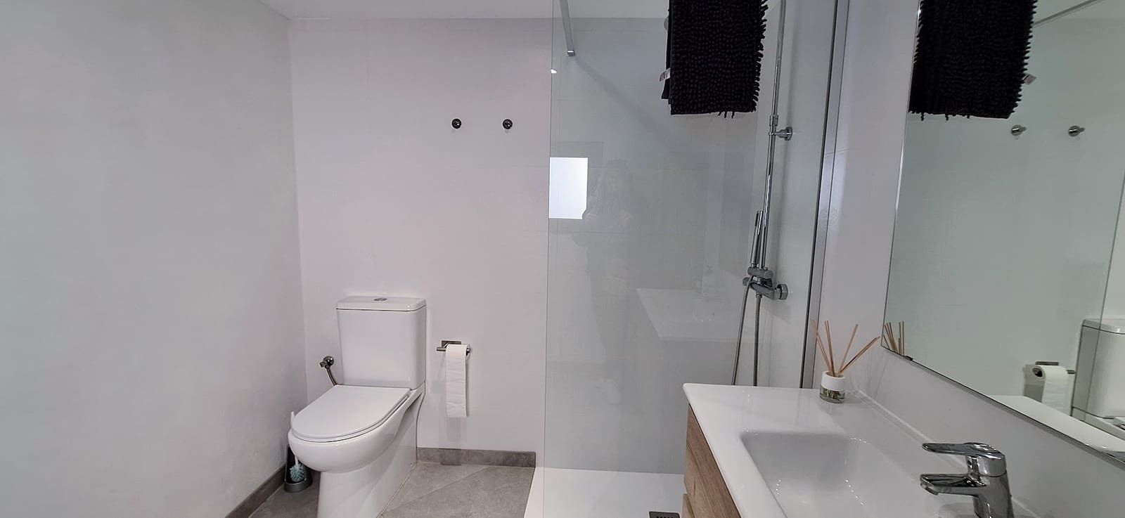 5 slaapkamer Huis te koop in Ginestar met garage - € 215.000 (Ref: 9776858)