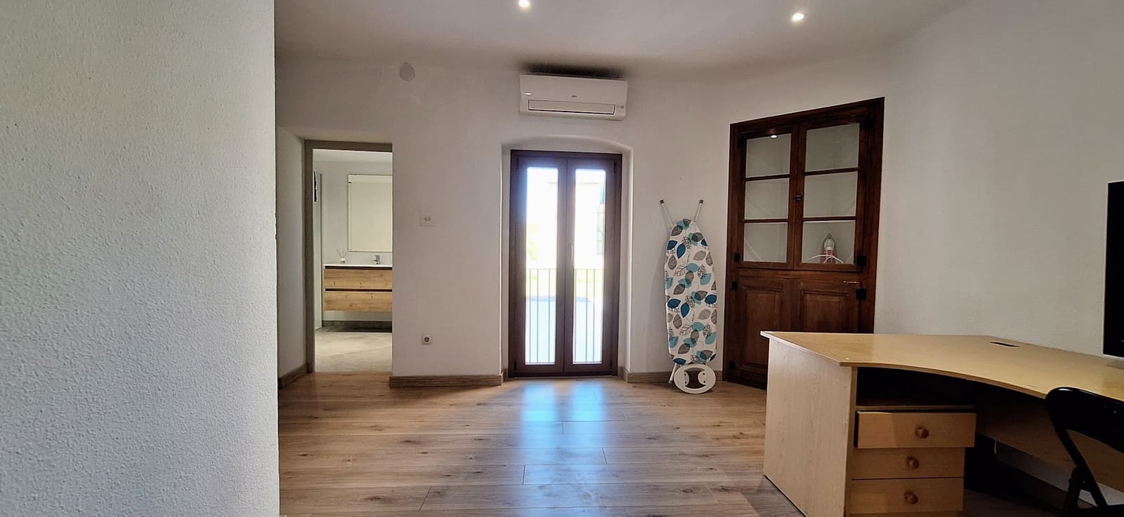 5 slaapkamer Huis te koop in Ginestar met garage - € 215.000 (Ref: 9776858)