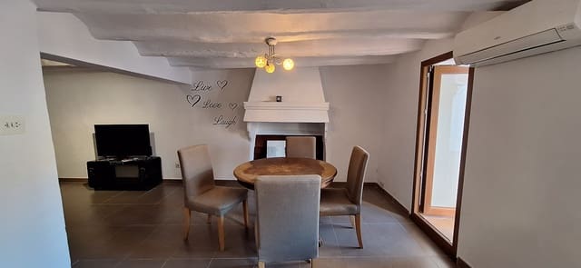 5 slaapkamer Huis te koop in Ginestar met garage - € 215.000 (Ref: 9776858)