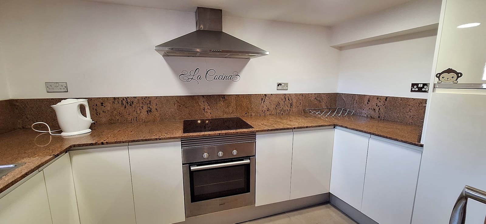 5 slaapkamer Huis te koop in Ginestar met garage - € 215.000 (Ref: 9776858)