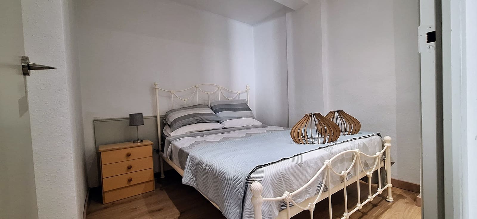 5 slaapkamer Huis te koop in Ginestar met garage - € 215.000 (Ref: 9776858)