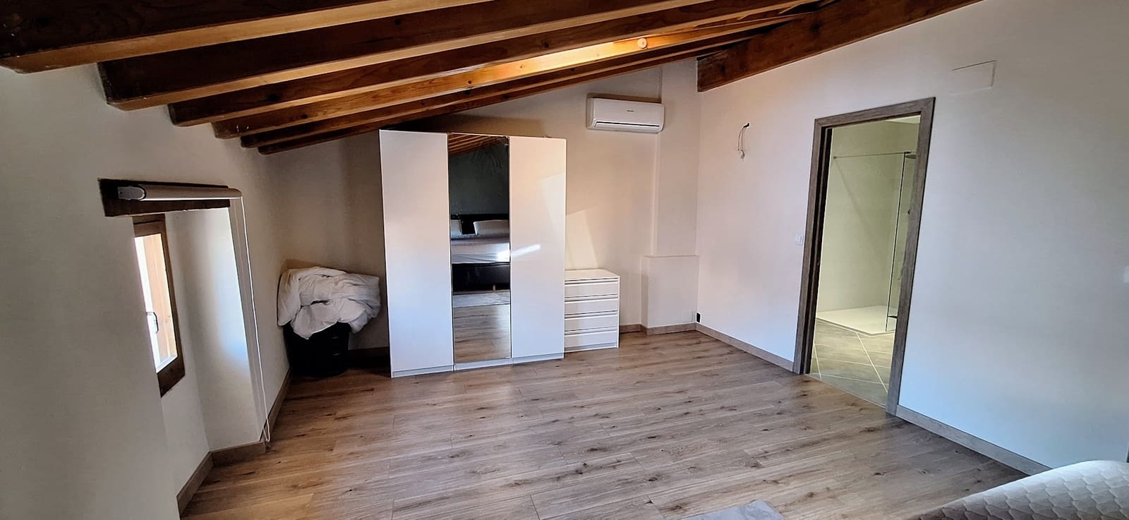 5 slaapkamer Huis te koop in Ginestar met garage - € 215.000 (Ref: 9776858)