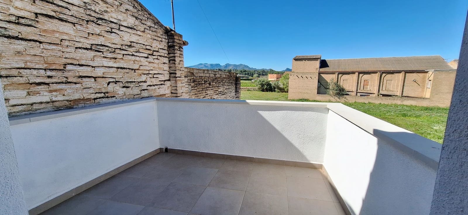 5 slaapkamer Huis te koop in Ginestar met garage - € 215.000 (Ref: 9776858)