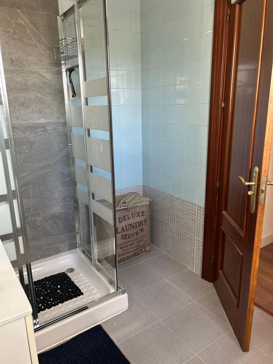 3 soveværelse Lejlighed til leje i Malaga by - € 1.600 (Ref: 9552454)