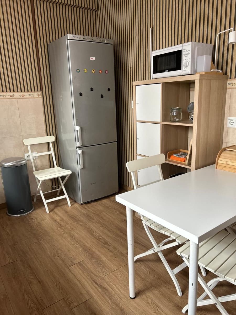 3 soveværelse Lejlighed til leje i Malaga by - € 1.600 (Ref: 9552454)