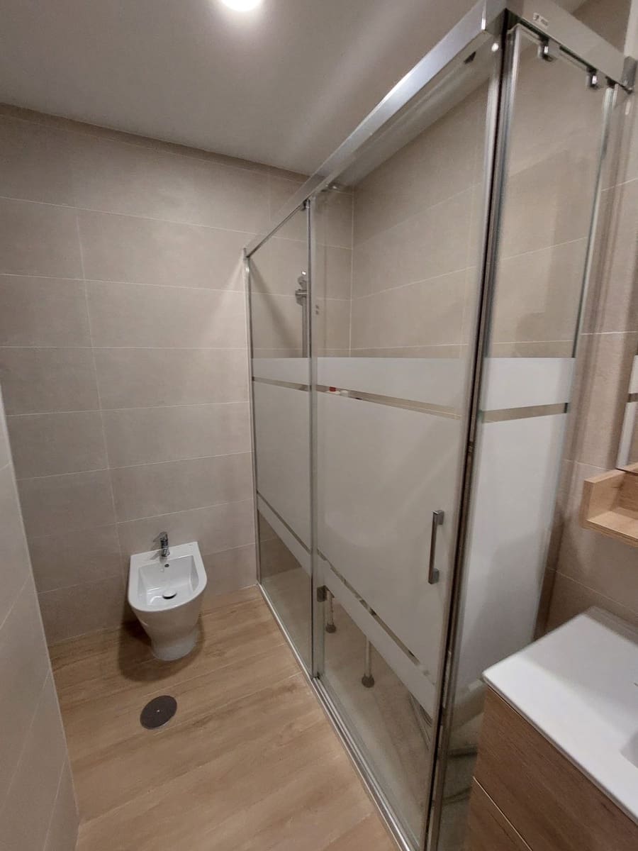 Piso de 3 habitaciones en Málaga ciudad en venta - 310.000 € (Ref: 9552455)