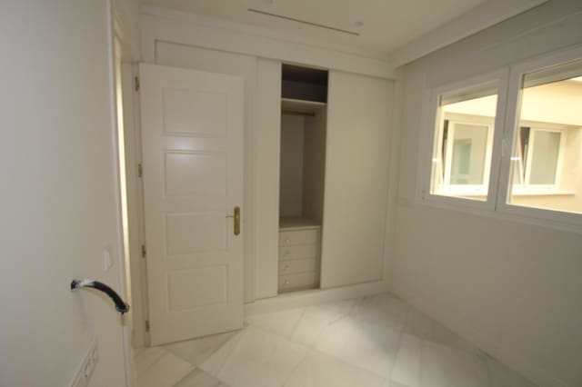 2 soveværelse Lejlighed til salg i Málaga by - € 747.000 (Ref: 9552456)