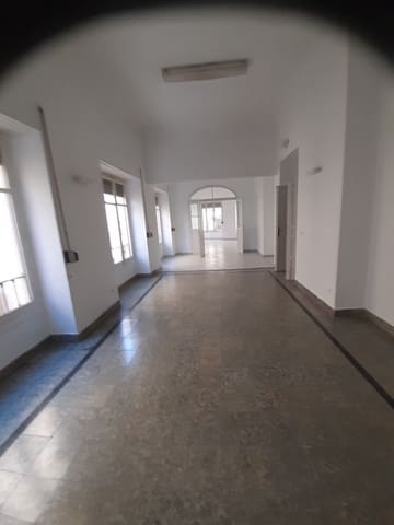 4 bedroom Office for rent in Centro Historico, Málaga city - € 1,800 (Ref: 9552457)