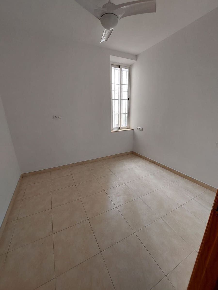 3 quarto Escritório para arrendar em Malaga cidade - 1 400 € (Ref: 9552458)