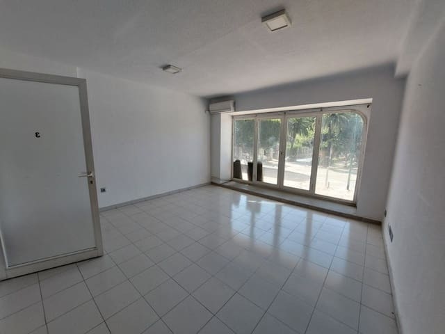 10 soveværelse Kontor til leje i Málaga by - € 3.700 (Ref: 9552459)