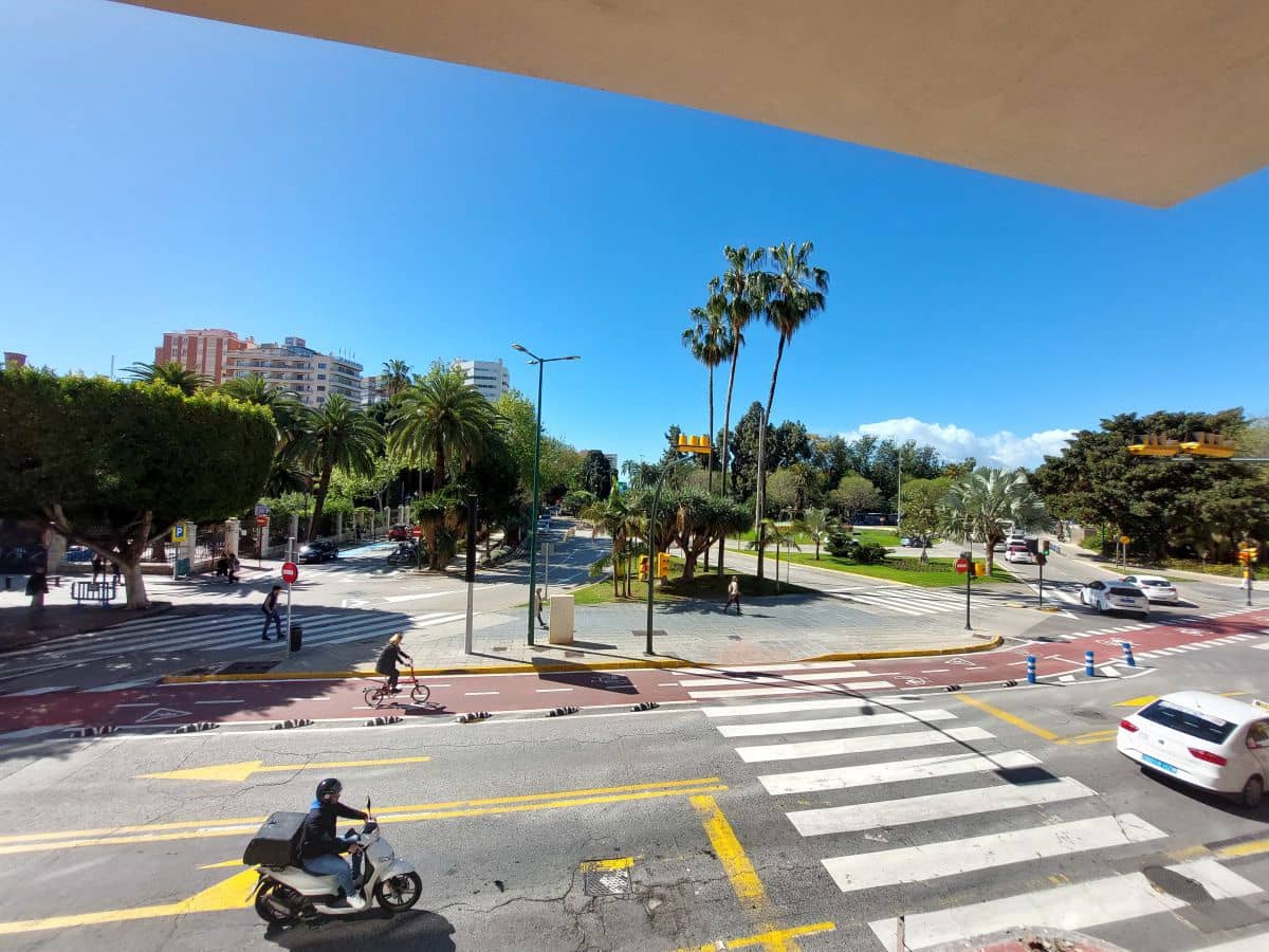 10 soveværelse Kontor til leje i Malaga by - € 3.700 (Ref: 9552459)