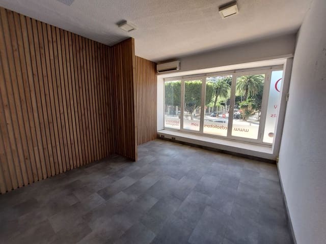 10 soveværelse Kontor til leje i Málaga by - € 3.700 (Ref: 9552459)