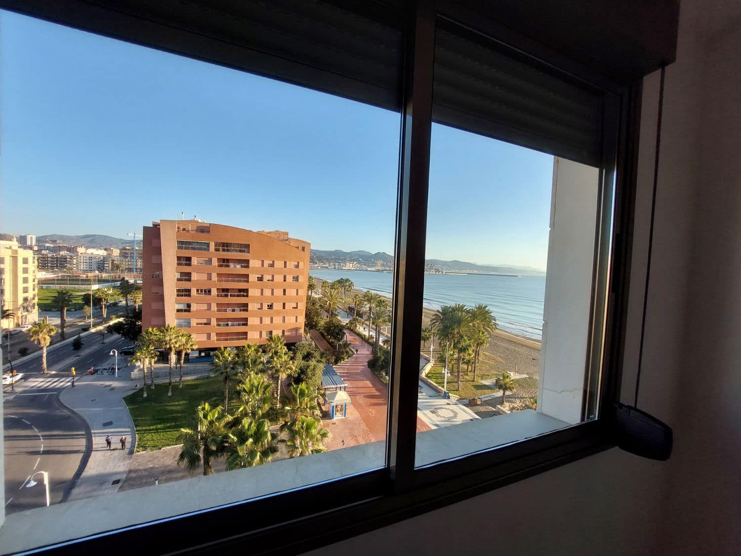 Piso de 3 habitaciones en Málaga ciudad en alquiler con garaje - 2.500 € (Ref: 9552460)