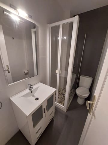 2 soveværelse Lejlighed til leje i La Malagueta, Málaga by med garage - € 1.650 (Ref: 9570818)