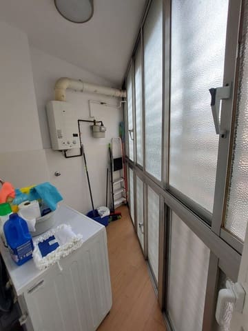2 soveværelse Lejlighed til leje i La Malagueta, Málaga by med garage - € 1.650 (Ref: 9570818)