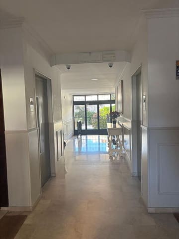 Piso de 4 habitaciones en Málaga ciudad en venta - 945.000 € (Ref: 9604685)