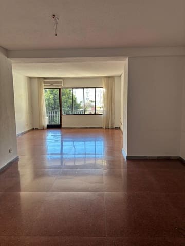 Piso de 4 habitaciones en Málaga ciudad en venta - 945.000 € (Ref: 9604685)