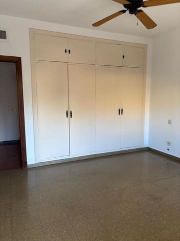 Piso de 4 habitaciones en Málaga ciudad en venta - 945.000 € (Ref: 9604685)