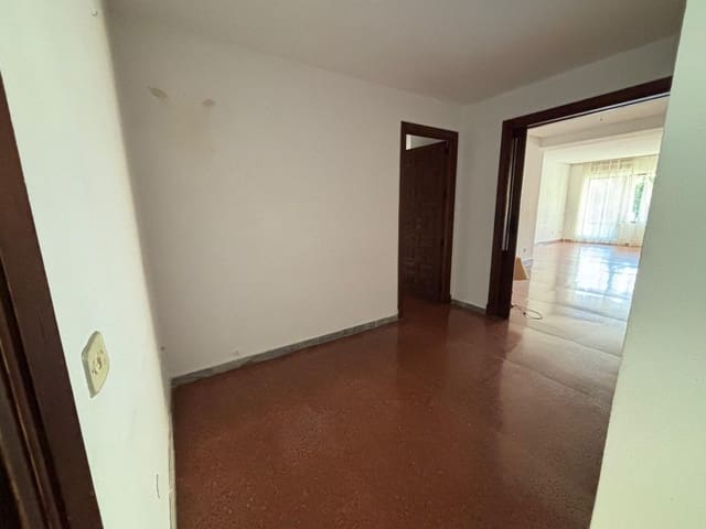 Piso de 4 habitaciones en Málaga ciudad en venta - 945.000 € (Ref: 9604685)