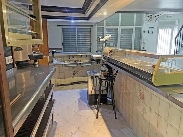 Commercial for sale in Pego - € 160,000 (Ref: 8096875)