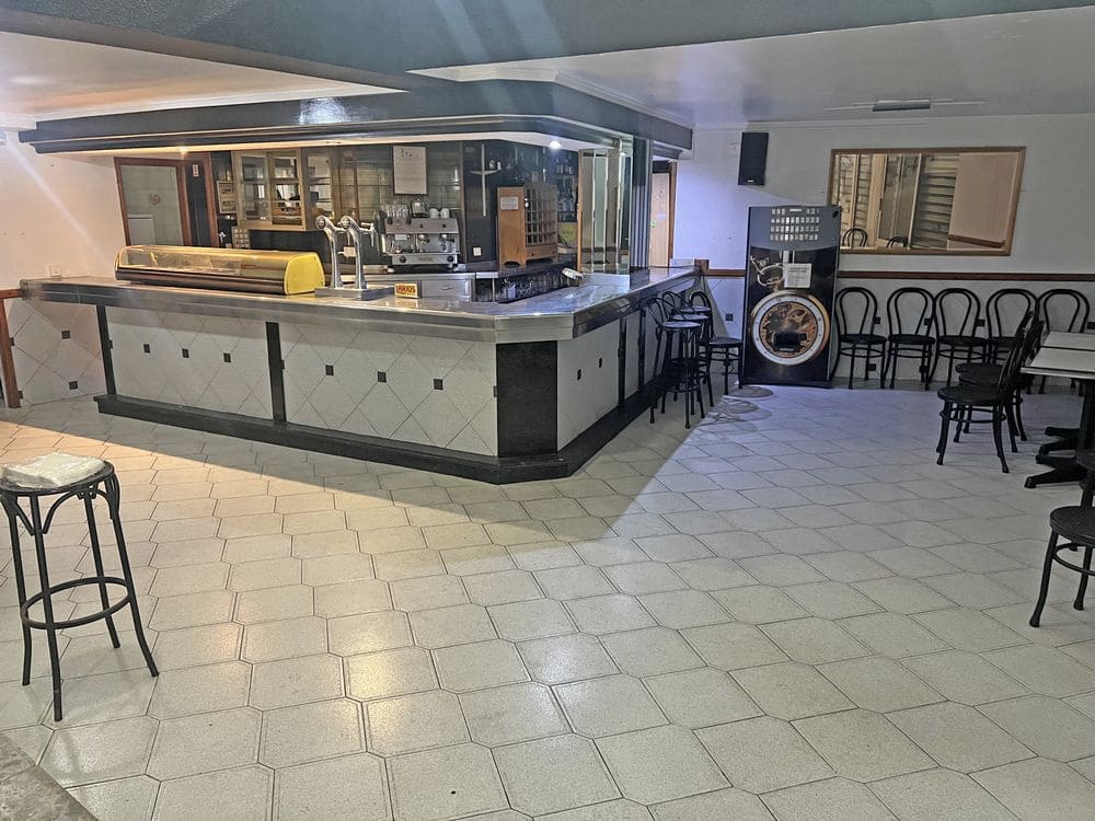 Kommersiell til salgs i Pego - € 160 000 (Ref: 8096875)