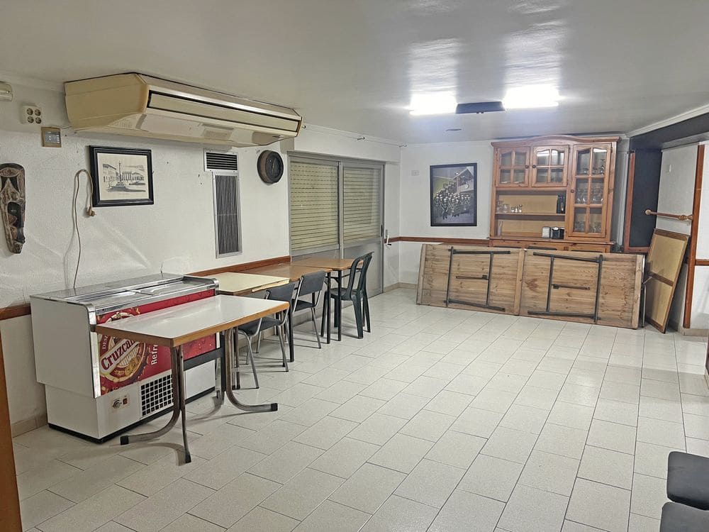 Kommersiell til salgs i Pego - € 160 000 (Ref: 8096875)