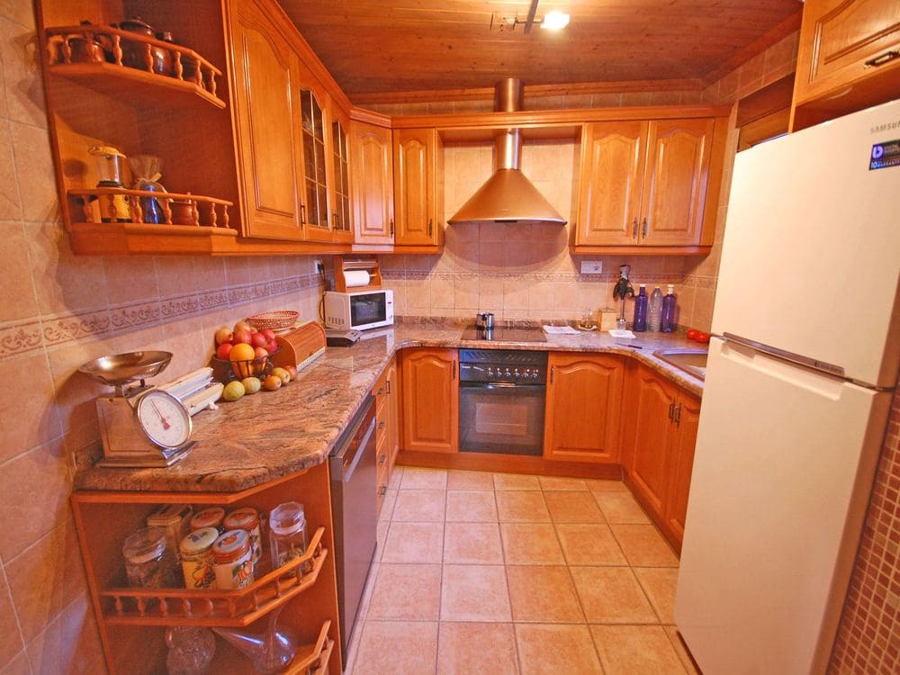 5 sypialnia Finka/Dom wiejski na sprzedaż w La Vall d'Alcala z basenem - 345 000 € (Ref: 8104099)