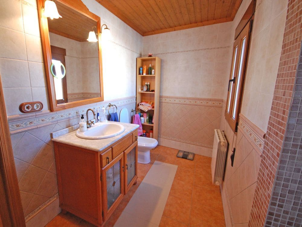 5 sypialnia Finka/Dom wiejski na sprzedaż w La Vall d'Alcala z basenem - 345 000 € (Ref: 8104099)