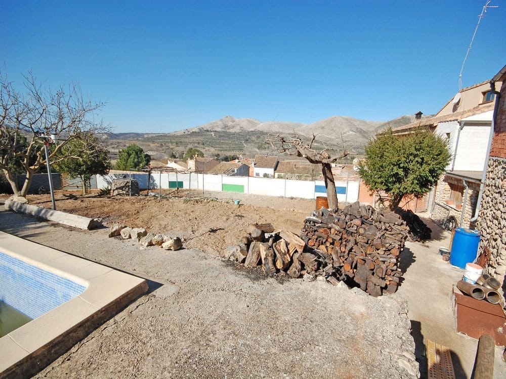 5 sypialnia Finka/Dom wiejski na sprzedaż w La Vall d'Alcala z basenem - 345 000 € (Ref: 8104099)