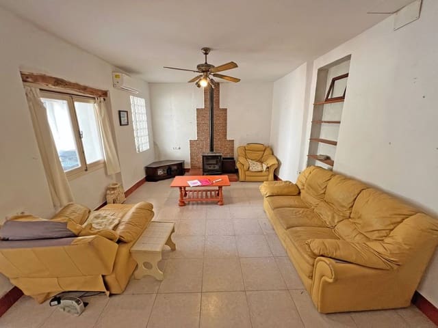 3 bedroom Townhouse for sale in Adsubia, Javea / Xàbia - € 175,000 (Ref: 9033517)