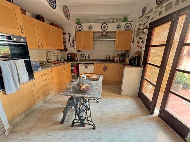 4 soverom Hus til salgs i Vall de Gallinera - € 190 000 (Ref: 9130484)