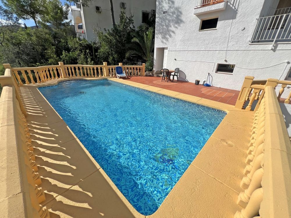 2 soveværelse Villa til salg i L'Atzuvia med swimmingpool - € 275.000 (Ref: 9254650)