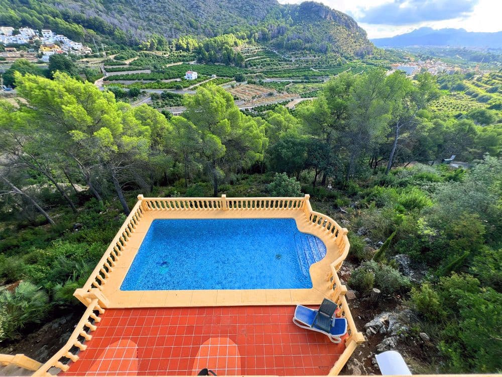 2 soveværelse Villa til salg i L'Atzuvia med swimmingpool - € 275.000 (Ref: 9254650)