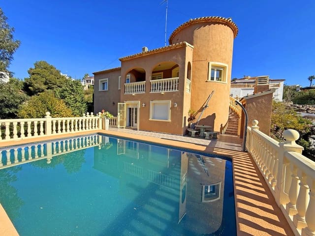 4 Zimmer Villa zu verkaufen in Pedreguer - 599.000 € (Ref: 9780815)